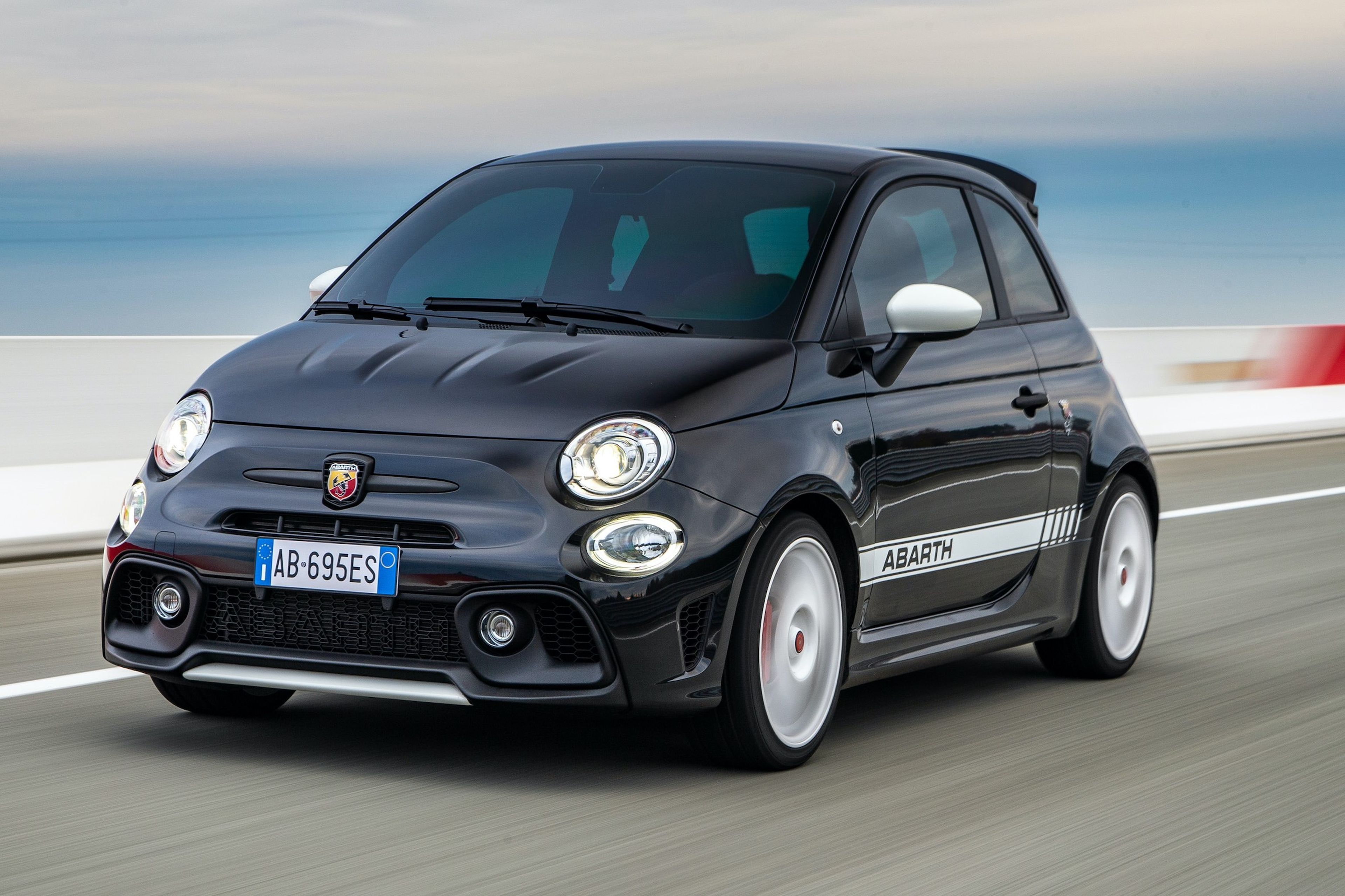Abarth 695 Esseesse frontal