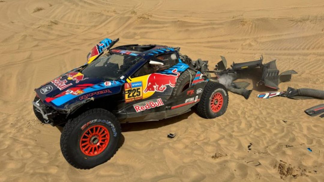Accidente Carlos Sainz en la Etapa 2 del Dakar 2025