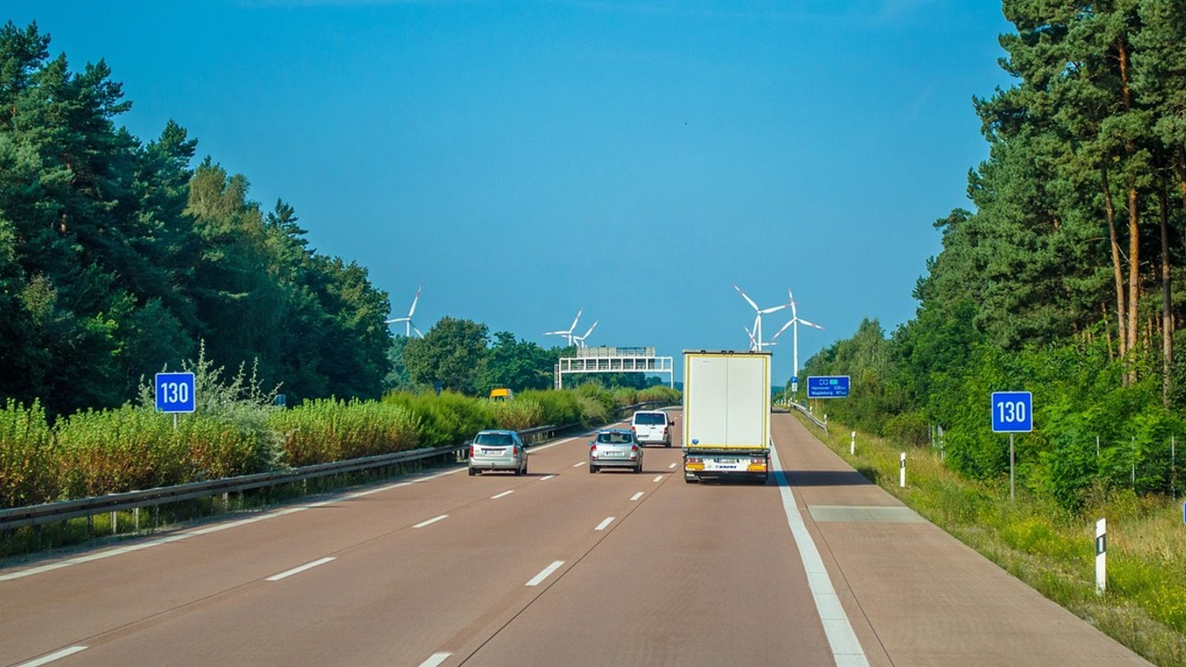 Algunos países en Europa quieren subir el límite de velocidad a 150 km/h