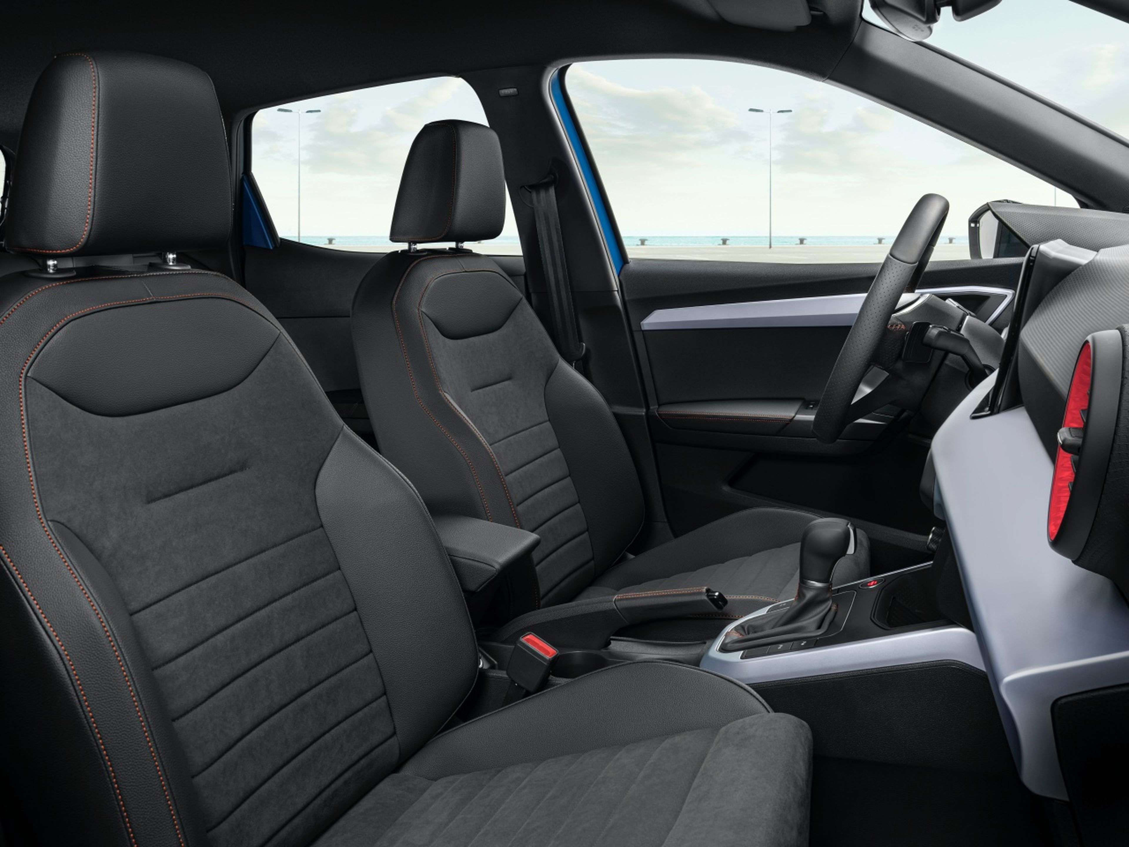 SEAT Arona interior asientos