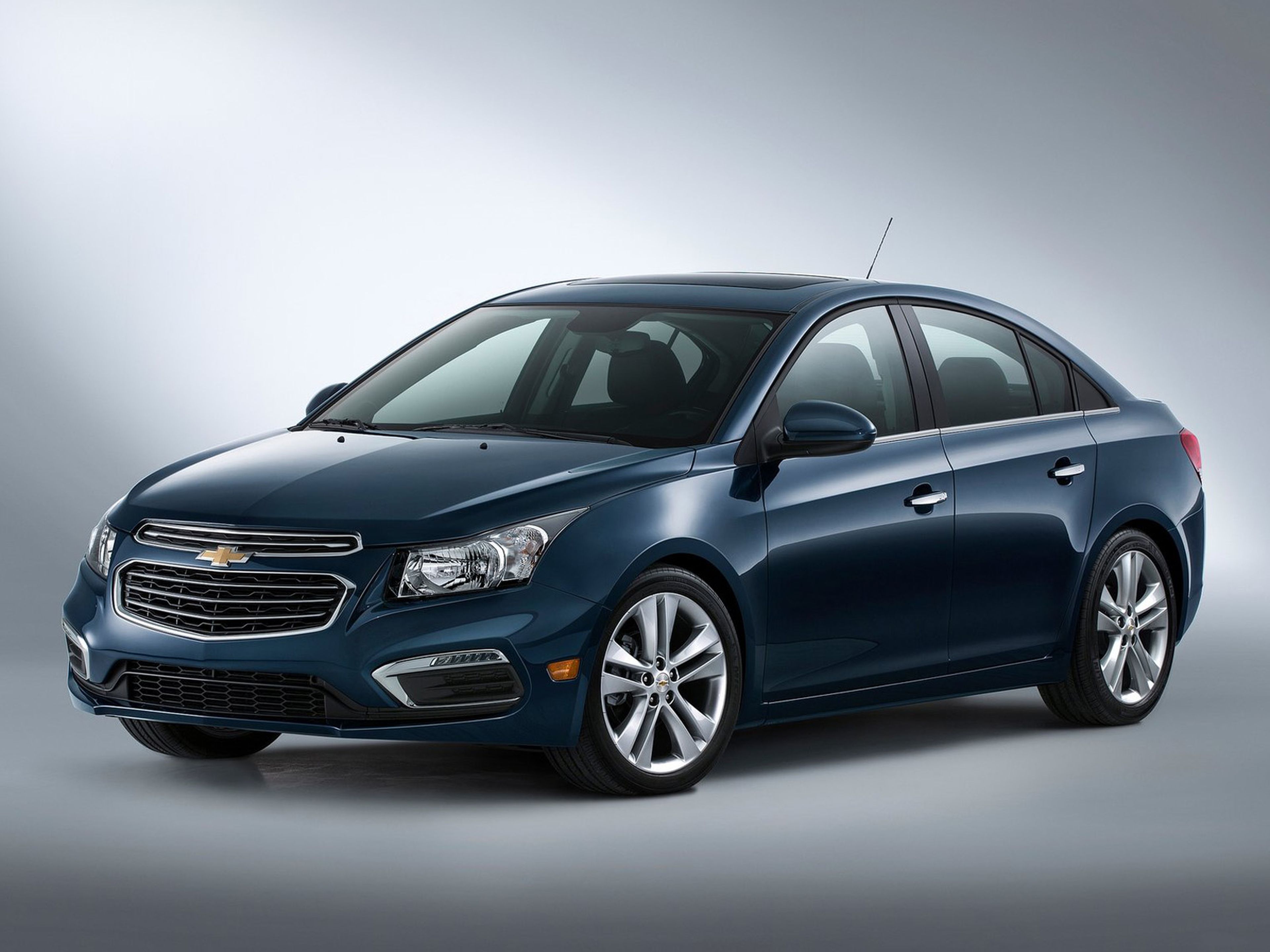 Chevrolet-Cruze_2015_01