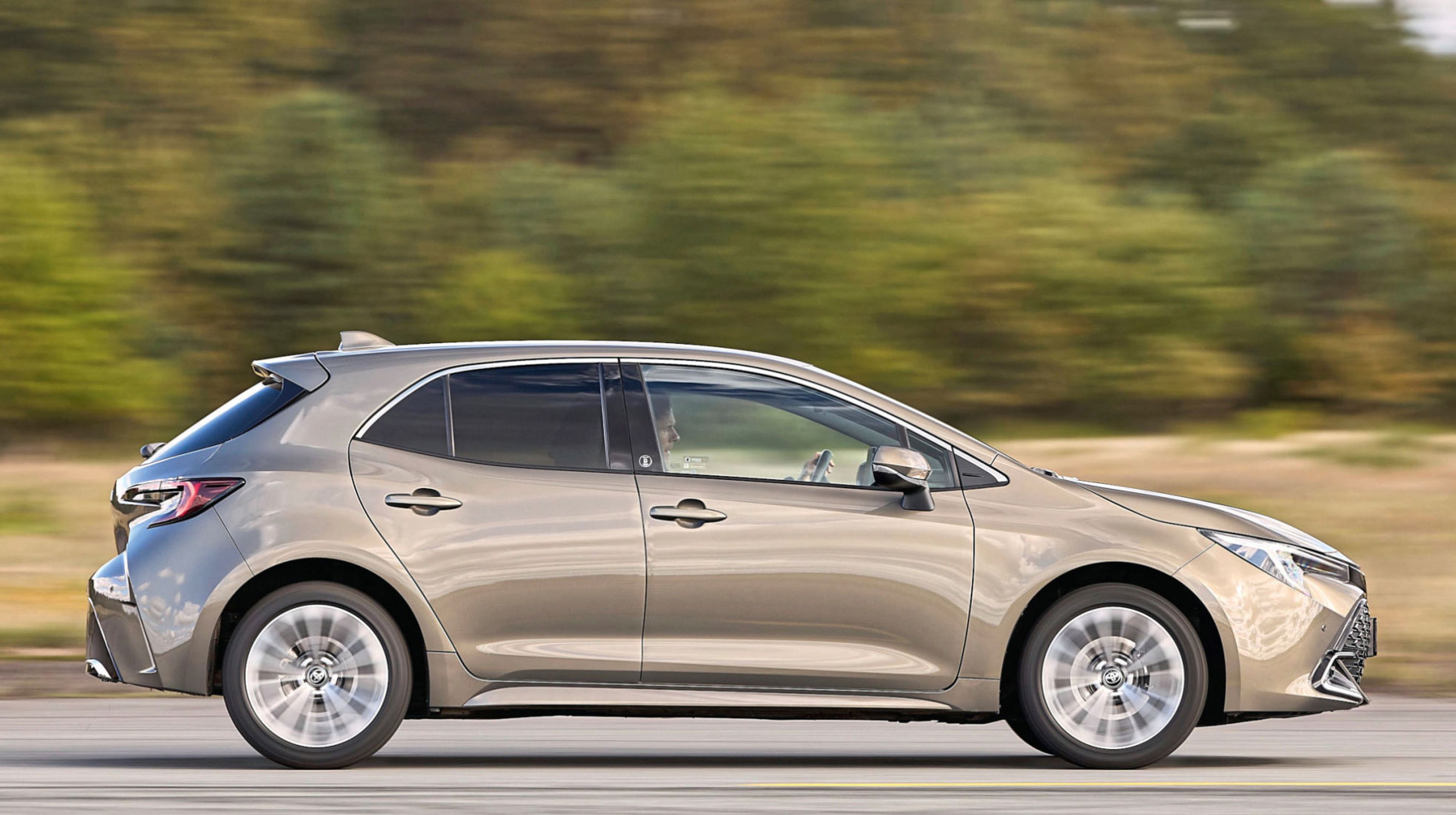 Comparativa: Skoda Scala vs Toyota Corolla y Hyundai i30, barrido 2