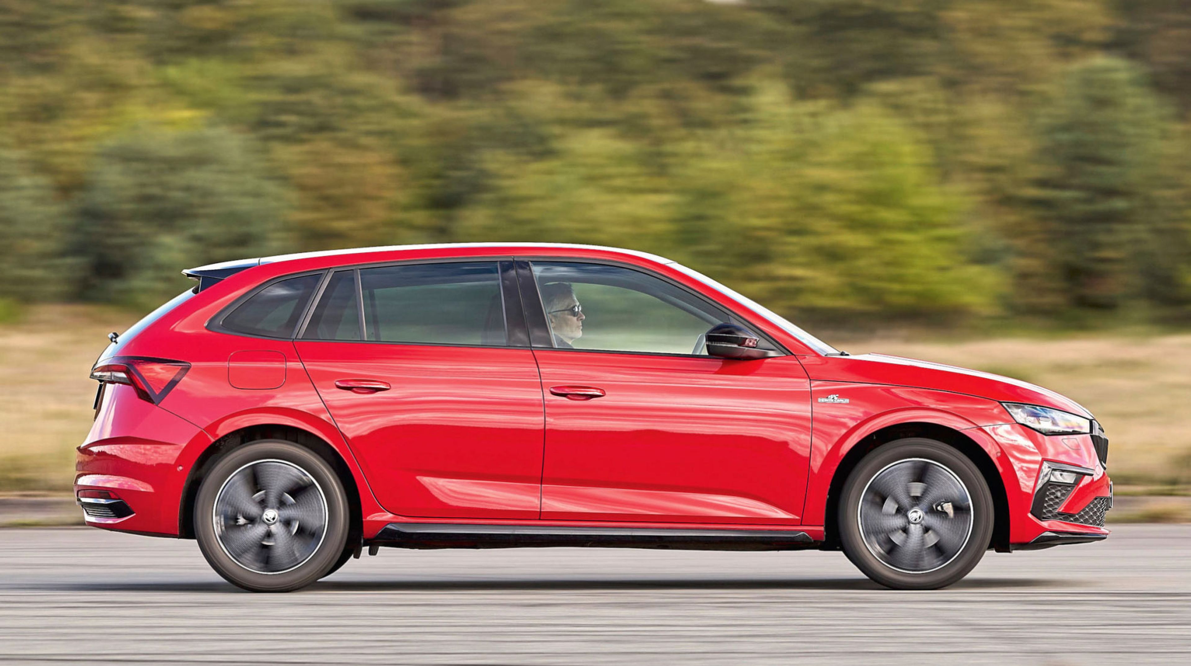 Comparativa: Skoda Scala vs Toyota Corolla y Hyundai i30, barrido