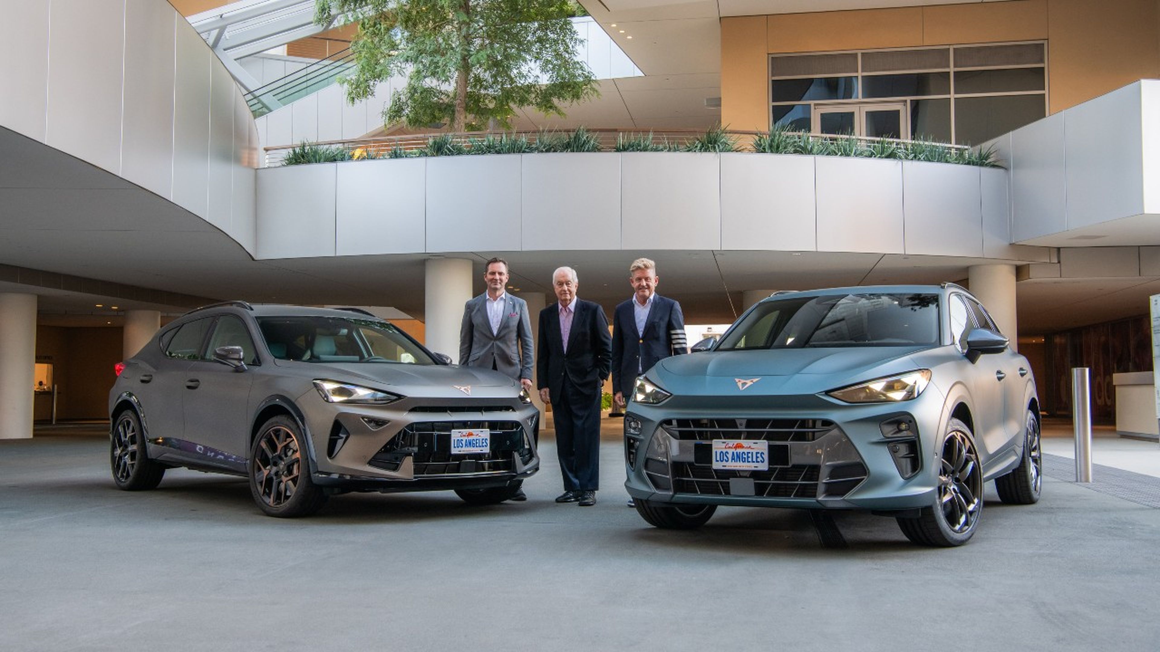 Cupra inicia conversaciones con Penske Automotive Group