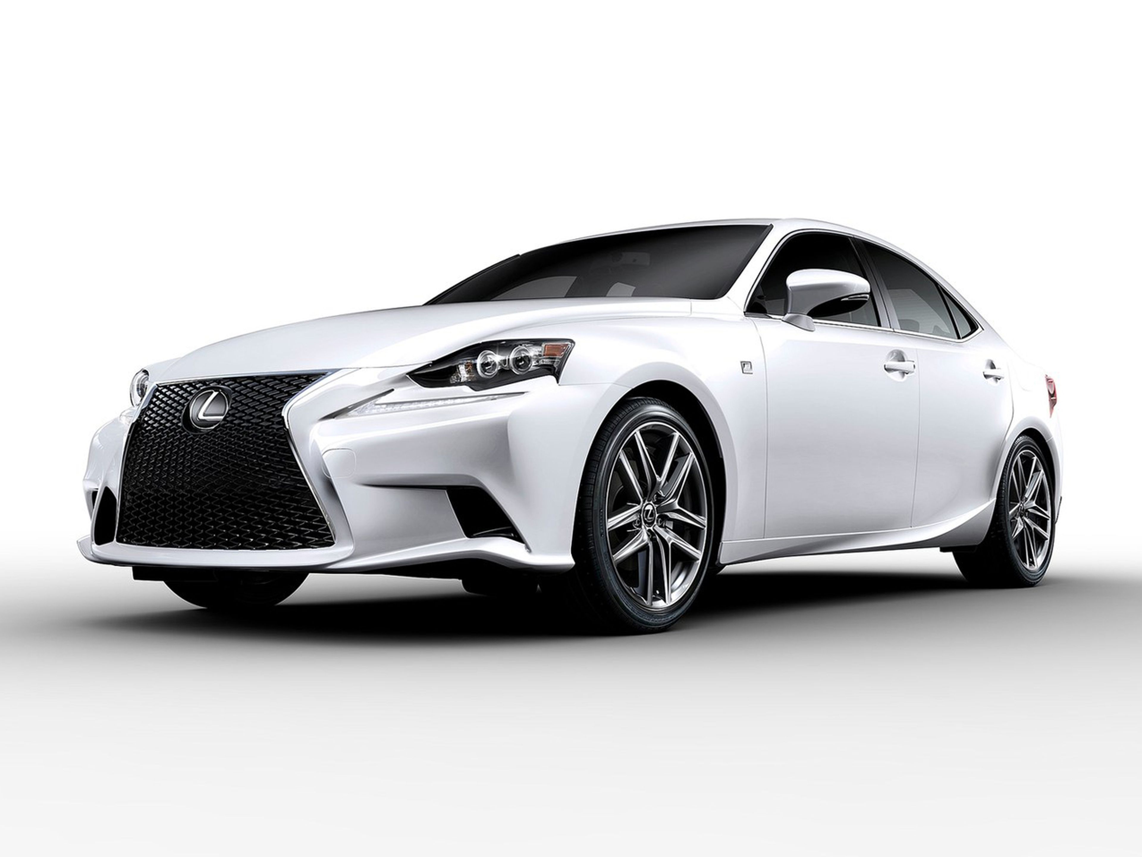 Lexus-IS_2014_C01