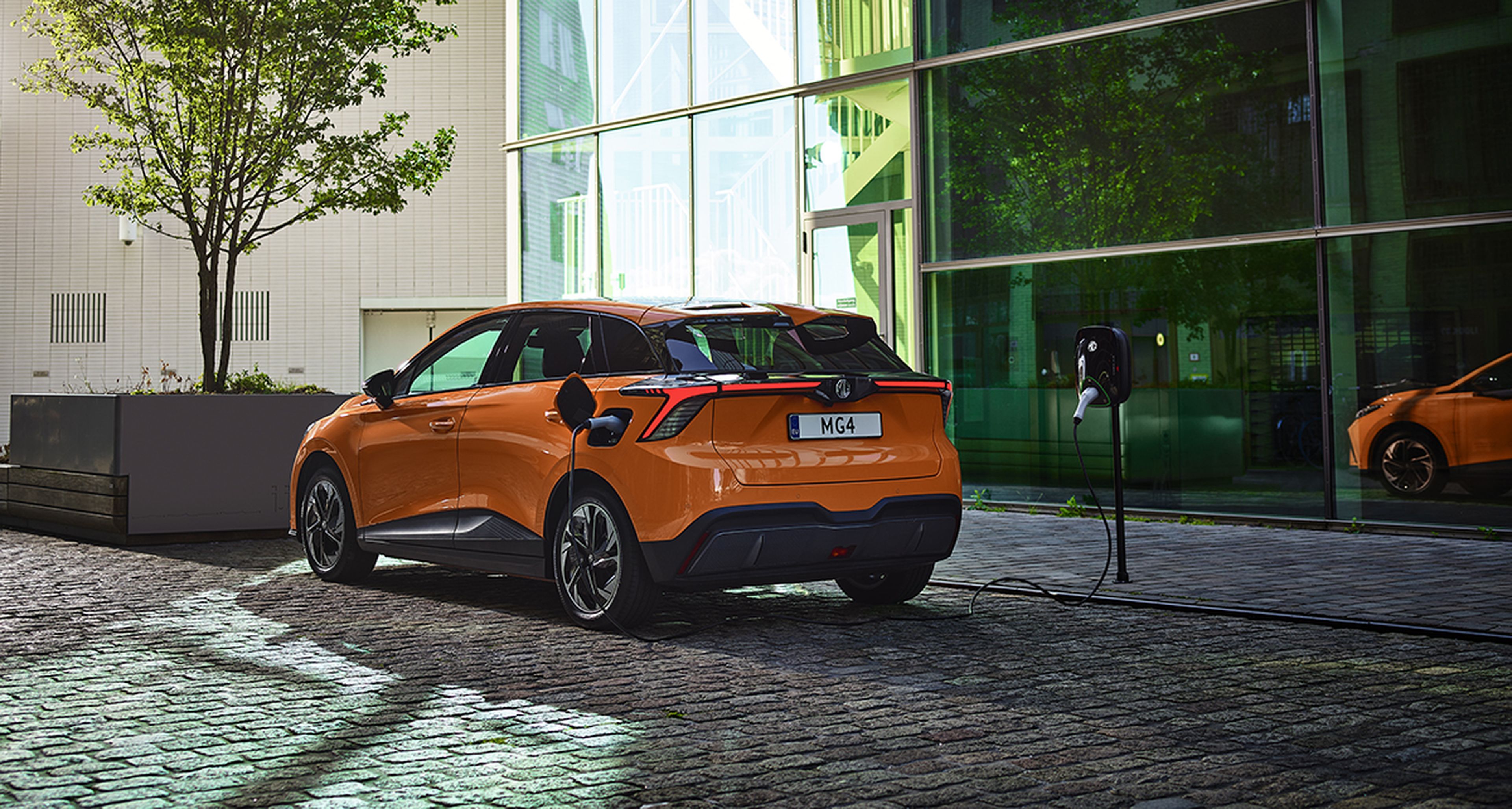 MG4 Electric subraya el compromiso de MG de ofrecer vehículos eléctricos con visión de futuro.