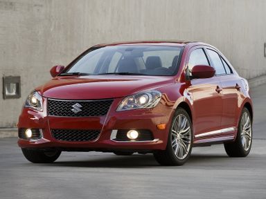 Vista frontal Suzuki Kizashi