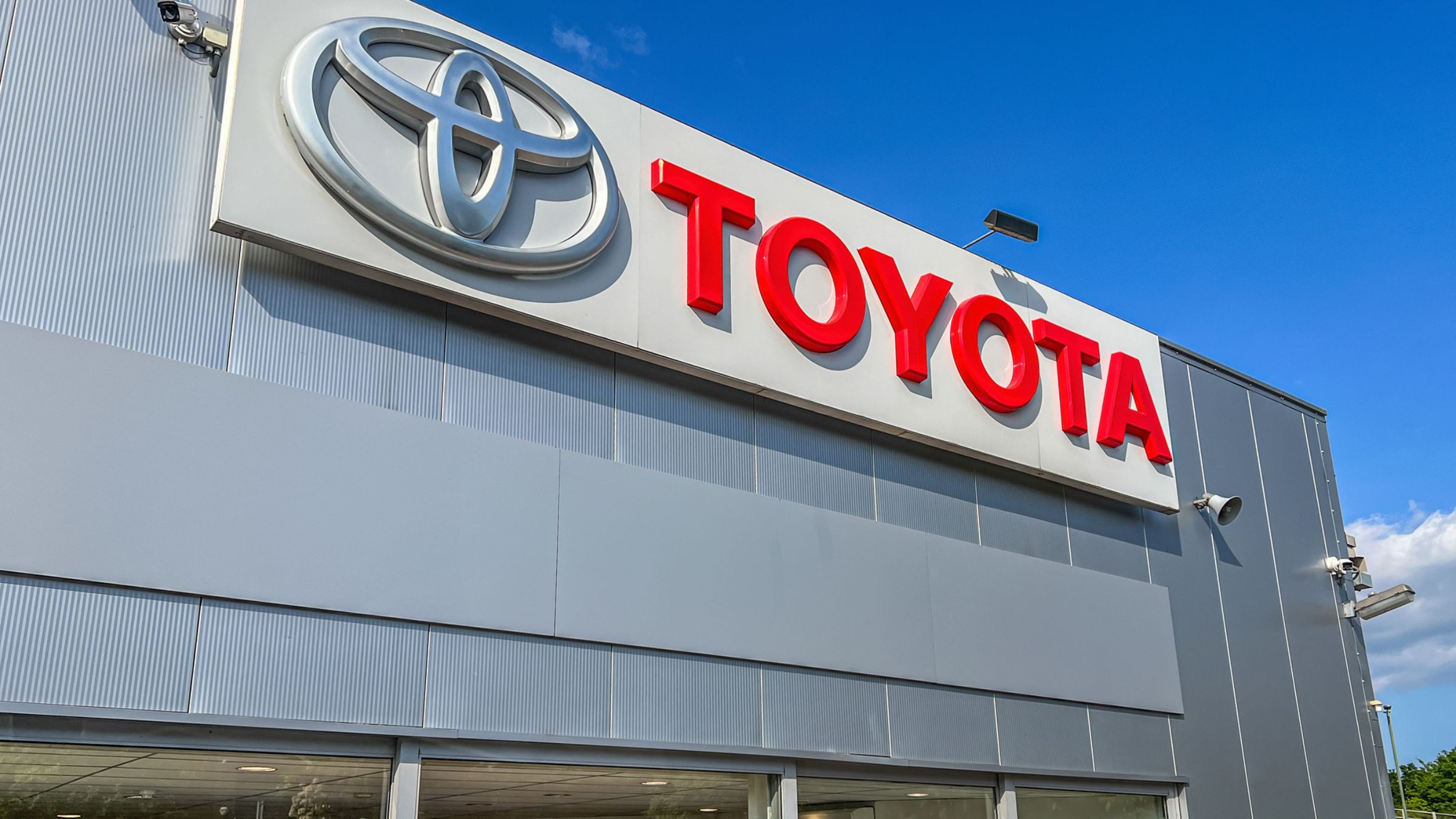 Toyota manda a la lona al resto de fabricantes de automóviles con sus 14.500 millones de beneficio