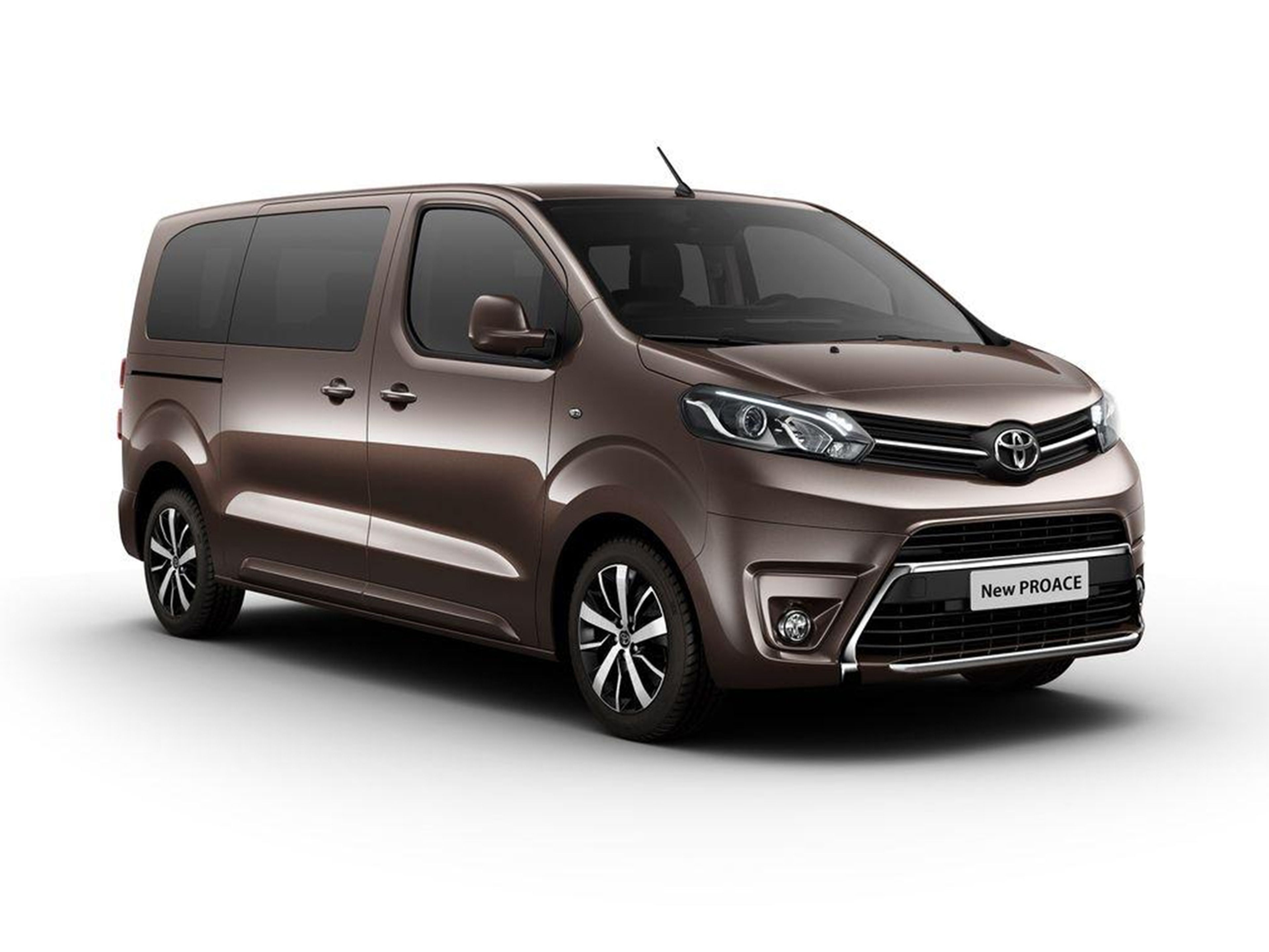 Toyota_ProAce_2016_01