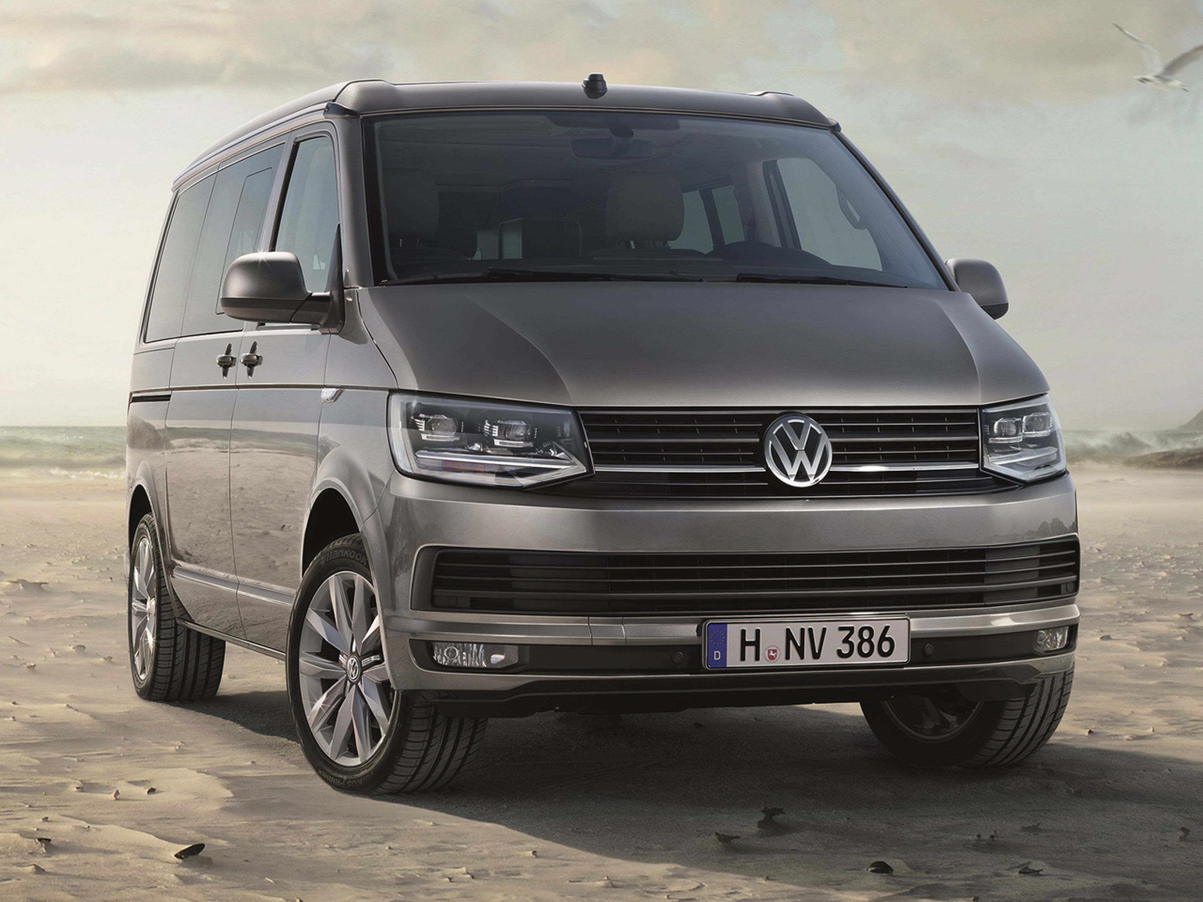 Volkswagen_California_T6_2016_C01