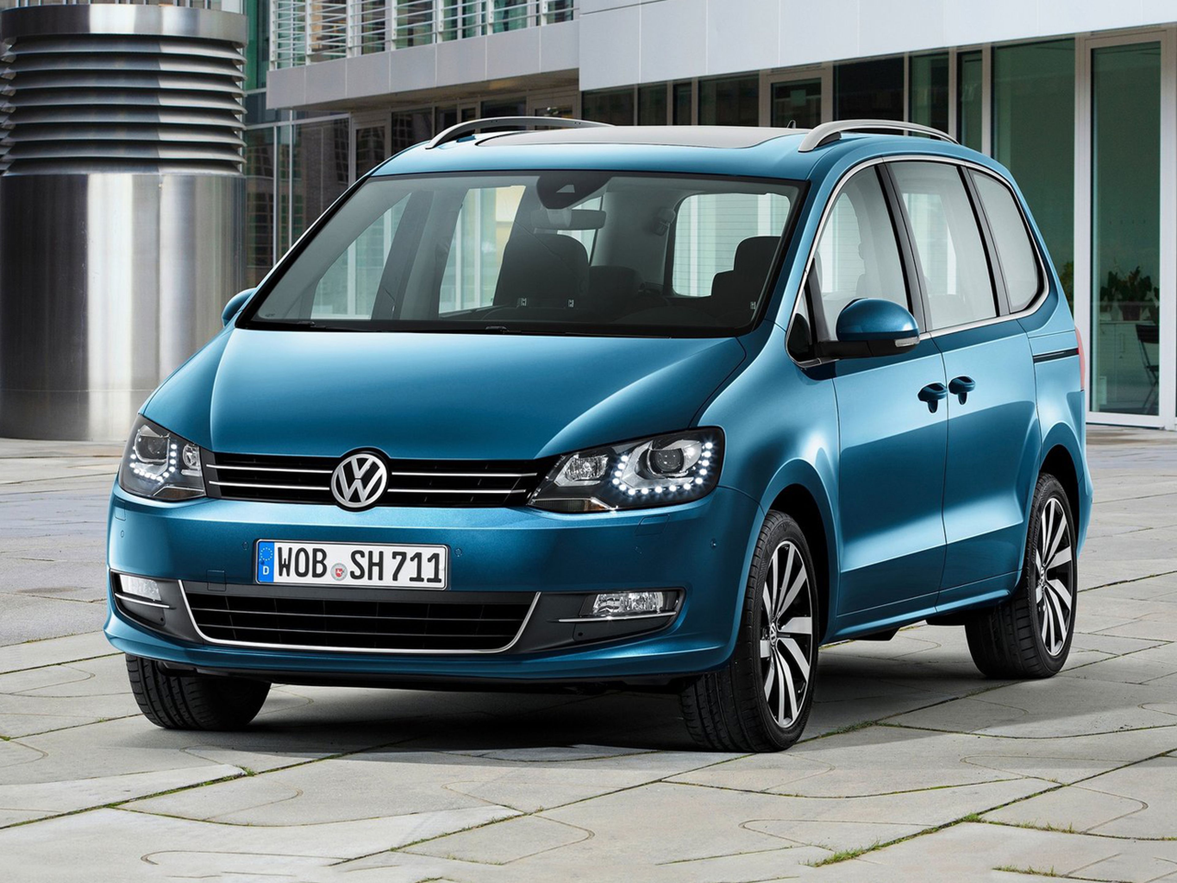 VW-Sharan_2016_C01