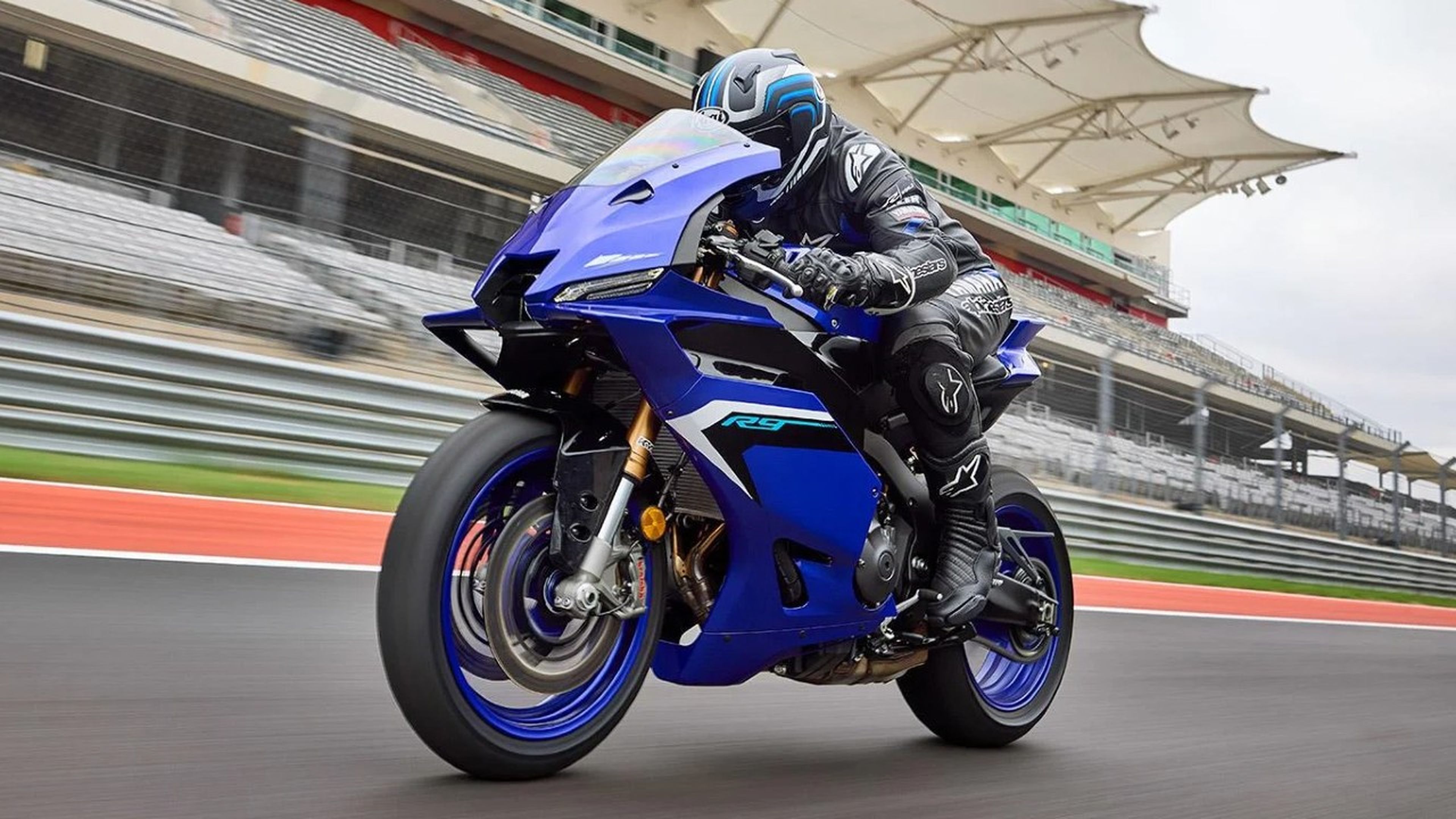 Yamaha R9